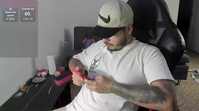 ragnar lothbrok777 online show from October 19, 8:20 pm