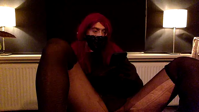 Bleueyez007 online show from October 31, 3:29 am