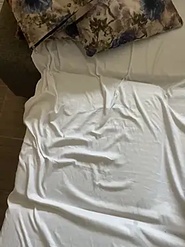 ZafiroKlein online show from March 17, 7:39 pm