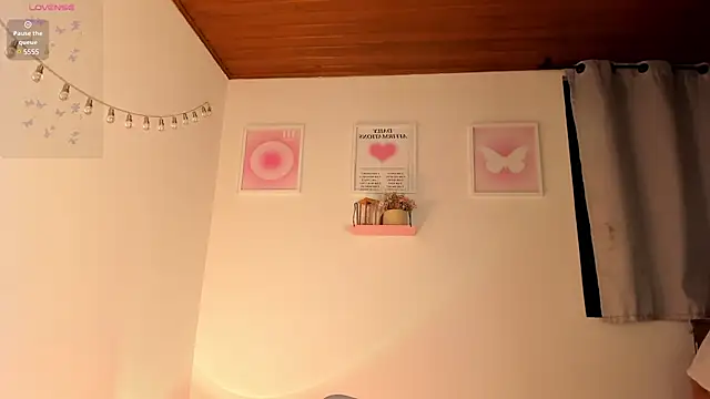 Amygoddess online show from March 4, 2:27 am