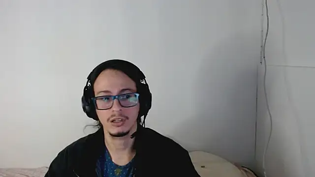 Snapshot of cholitohermoso chatting on October 27, 3:27 pm cholitohermoso online show from October 27, 3:27 pm