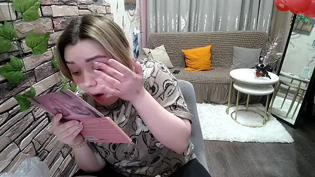 Snapshot of Finna_39 chatting on February 21, 3:10 pm Finna 39 online show from February 21, 3:10 pm