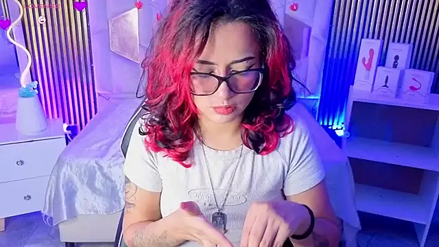 kristen tay online show from February 25, 3:27 am