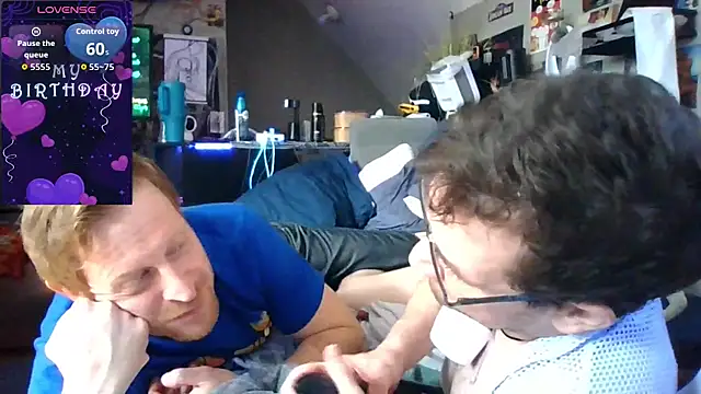 Sk00byJaXxX212 online show from October 28, 4:31 pm