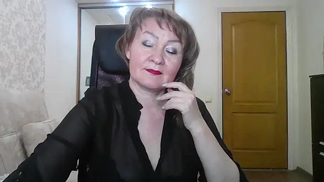 Victoria secrets  online show from February 12, 2:54 pm