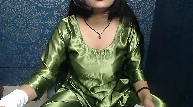 megancatluna online show from March 2, 5:44 am