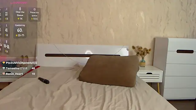 RaileReed online show from March 22, 4:26 pm