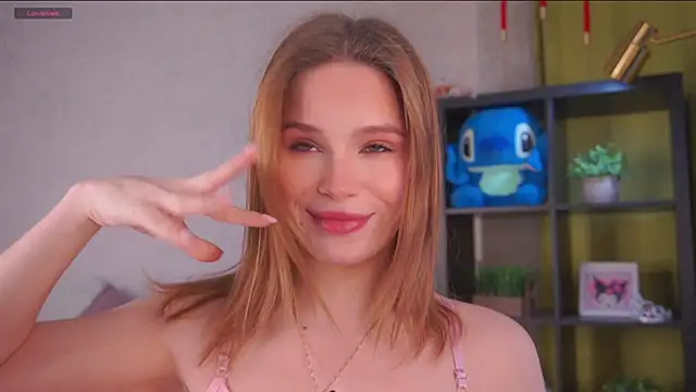 TaiteBayles online show from April 6, 2:20 am