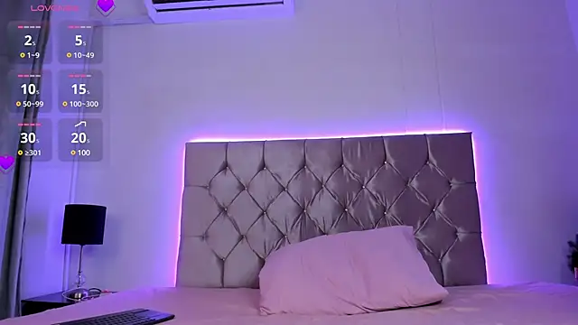 Snapshot of Julieta_priv chatting on March 14, 1:46 pm Julieta priv online show from March 14, 1:46 pm