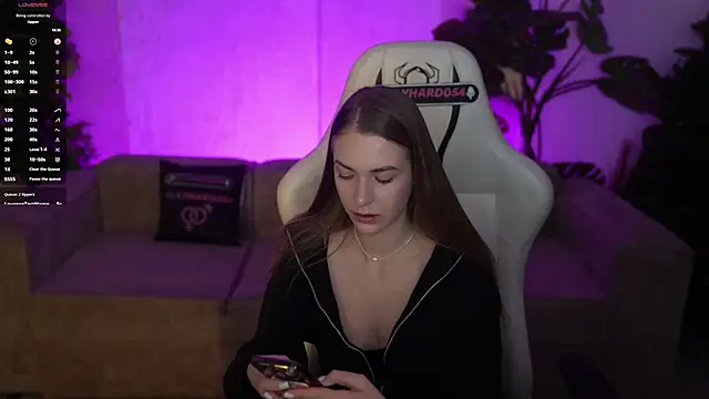 Layla Sweet  online show from January 15, 7:28 pm