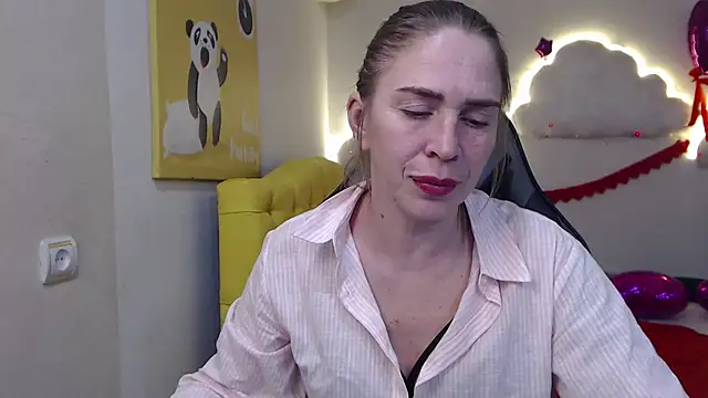 TessaDaybreak online show from March 15, 1:51 pm