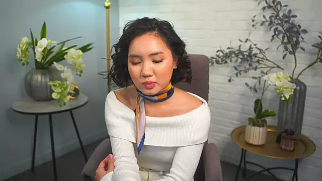 EthalHence online show from February 15, 6:12 pm