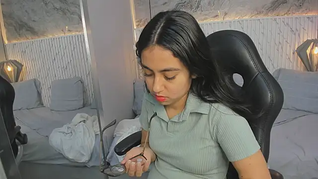 lucelly 15 online show from November 26, 11:33 am