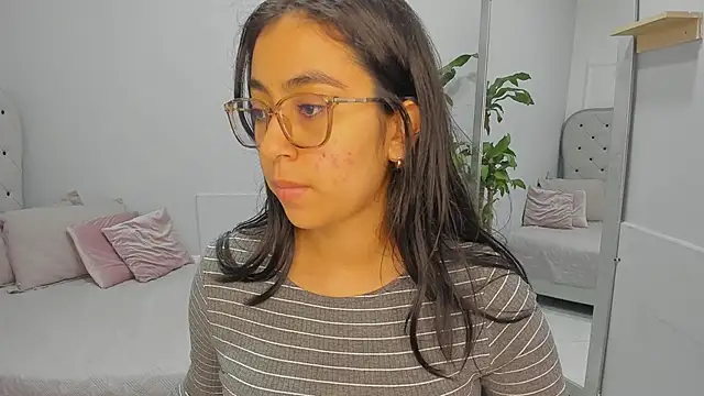 lucelly 15 online show from February 28, 11:44 am