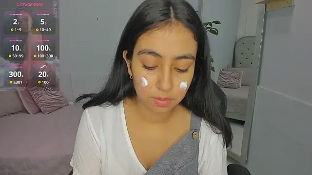 lucelly 15 online show from March 2, 11:50 am