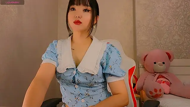 Snapshot of Demonic_Angel_ chatting on May 19, 3:29 pm Demonic Angel online show from May 19, 3:29 pm