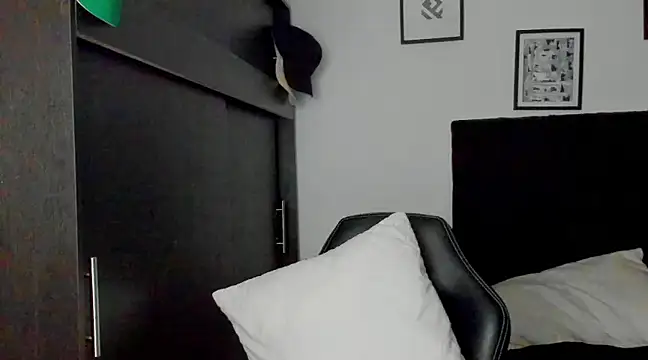 arnold bekam online show from March 11, 12:22 am