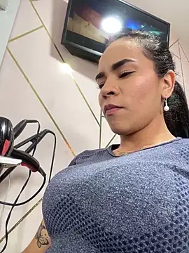 Snapshot of Naatalia chatting on February 19, 8:31 pm Naatalia online show from February 19, 8:31 pm