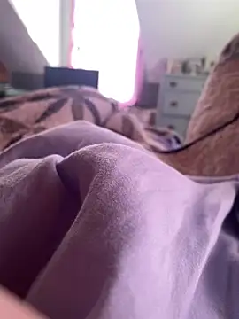 Snapshot of mxp1900 chatting on February 22, 2:52 pm mxp1900 online show from February 22, 2:52 pm