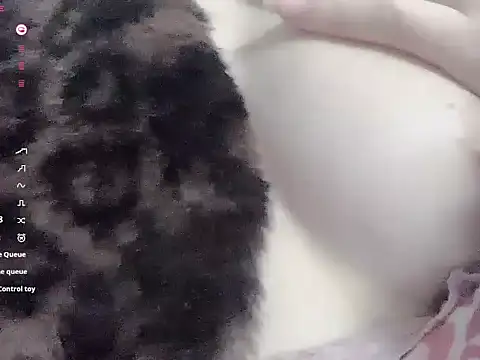 Snapshot of a-lian chatting on March 7, 2:04 am a-lian online show from March 7, 2:04 am