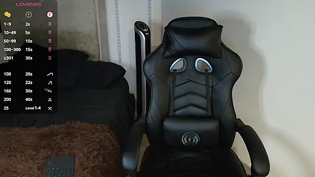 Snapshot of kevin_jef chatting on March 14, 3:15 am kevin jef online show from March 14, 3:15 am