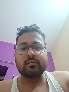 Snapshot of susthovai chatting on November 26, 3:24 pm susthovai online show from November 26, 3:24 pm