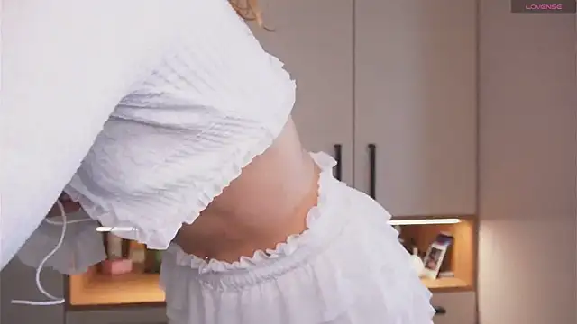 Snapshot of Limy_Sweet chatting on October 7, 8:55 am Limy Sweet online show from October 7, 8:55 am