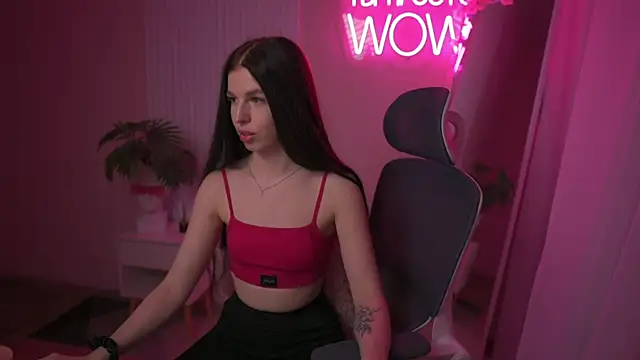 Snapshot of VictoriaPass chatting on February 17, 2:37 pm VictoriaPass online show from February 17, 2:37 pm