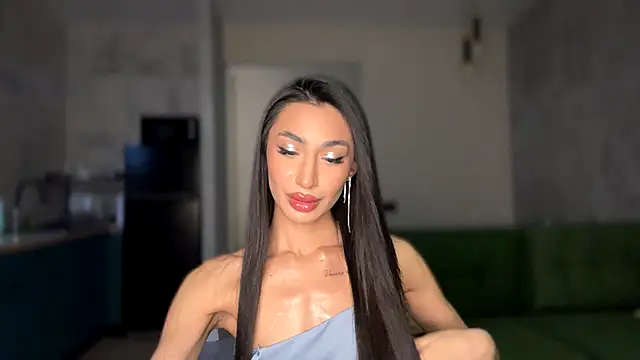 Snapshot of alissadreams chatting on November 8, 6:40 pm alissadreams online show from November 8, 6:40 pm