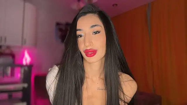 Snapshot of alissadreams chatting on November 9, 7:01 pm alissadreams online show from November 9, 7:01 pm