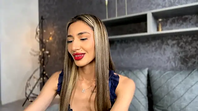 Snapshot of alissadreams chatting on June 18, 12:09 pm alissadreams online show from June 18, 12:09 pm