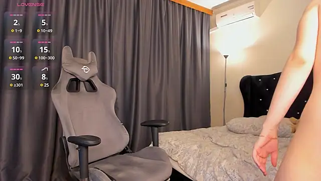 Snapshot of GentleMiss chatting on March 18, 7:19 am GentleMiss online show from March 18, 7:19 am