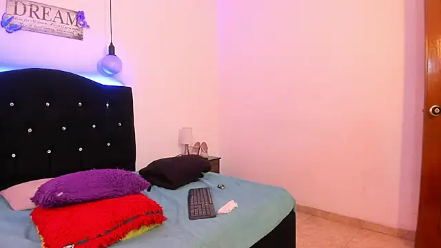 Melany  dreams online show from February 20, 4:25 pm