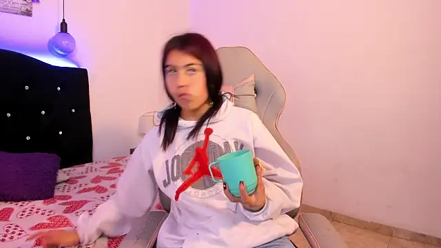 Melany  dreams online show from February 26, 4:56 pm