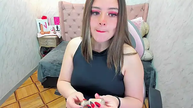 Lianngrace online show from October 18, 12:39 pm