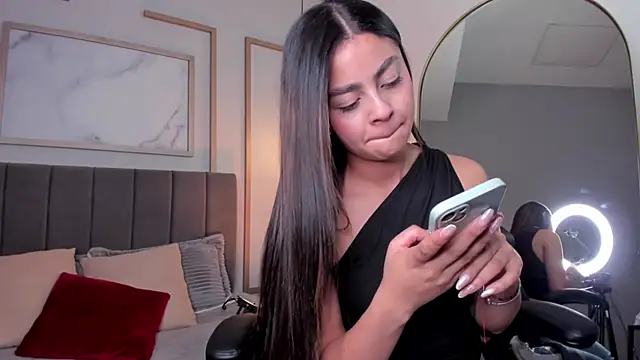 Bella walker  online show from March 13, 8:37 pm