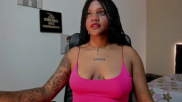 ZahraRose online show from October 31, 7:59 pm