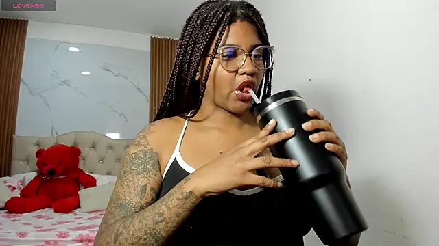 ZahraRose online show from March 31, 8:53 pm