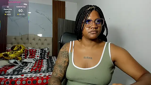 ZahraRose online show from April 15, 10:54 pm