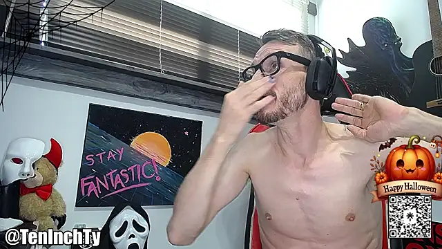 teninchty online show from October 31, 5:25 pm