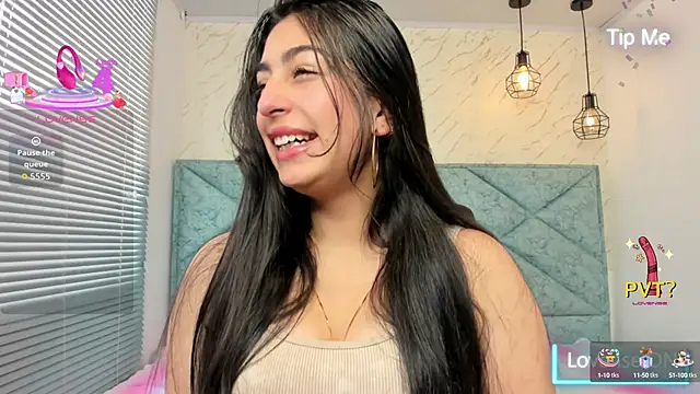 Snapshot of Katty_love01 chatting on October 13, 1:55 pm Katty love01 online show from October 13, 1:55 pm