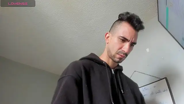 K cique online show from October 1, 5:30 pm