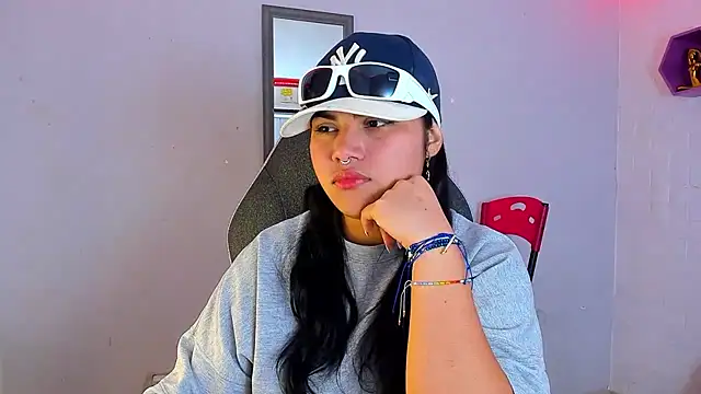 melany rouse18 online show from October 4, 1:47 am