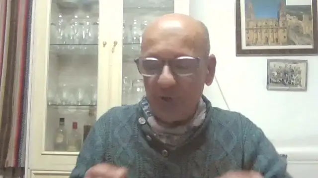 llopaco online show from October 31, 7:04 pm