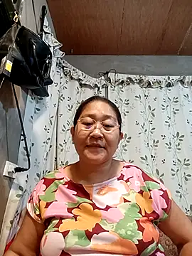 hotchubby88 online show from October 1, 7:03 am