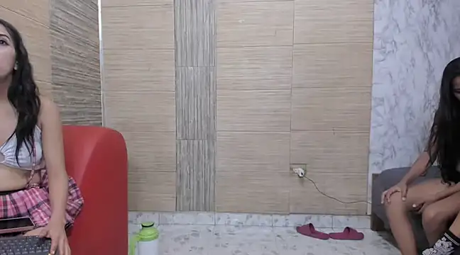 crazylatinagirls online show from February 16, 8:32 am