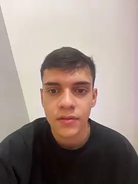 JacobRoberts1 online show from November 6, 10:43 pm