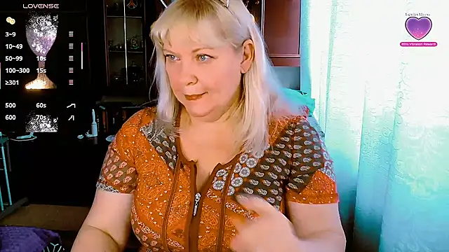 FlowerButterf online show from December 15, 7:12 am