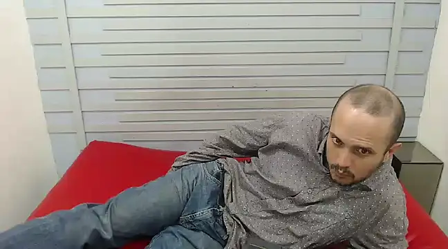 Snapshot of JhonTorres018 chatting on March 1, 10:21 pm JhonTorres018 online show from March 1, 10:21 pm