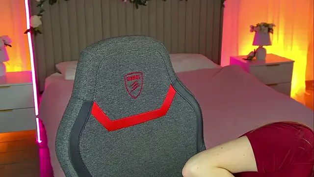 EveMundie online show from October 28, 12:09 pm